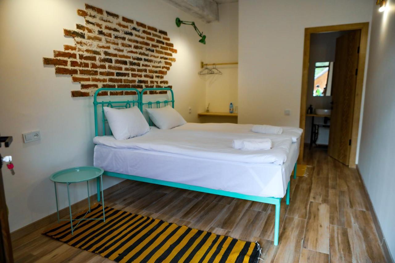 Hotel Arevi Gosh Buitenkant foto